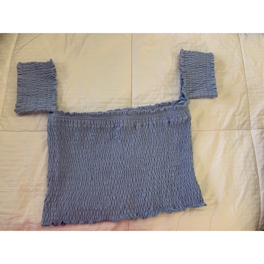 Blue crop top & Jean shorts
